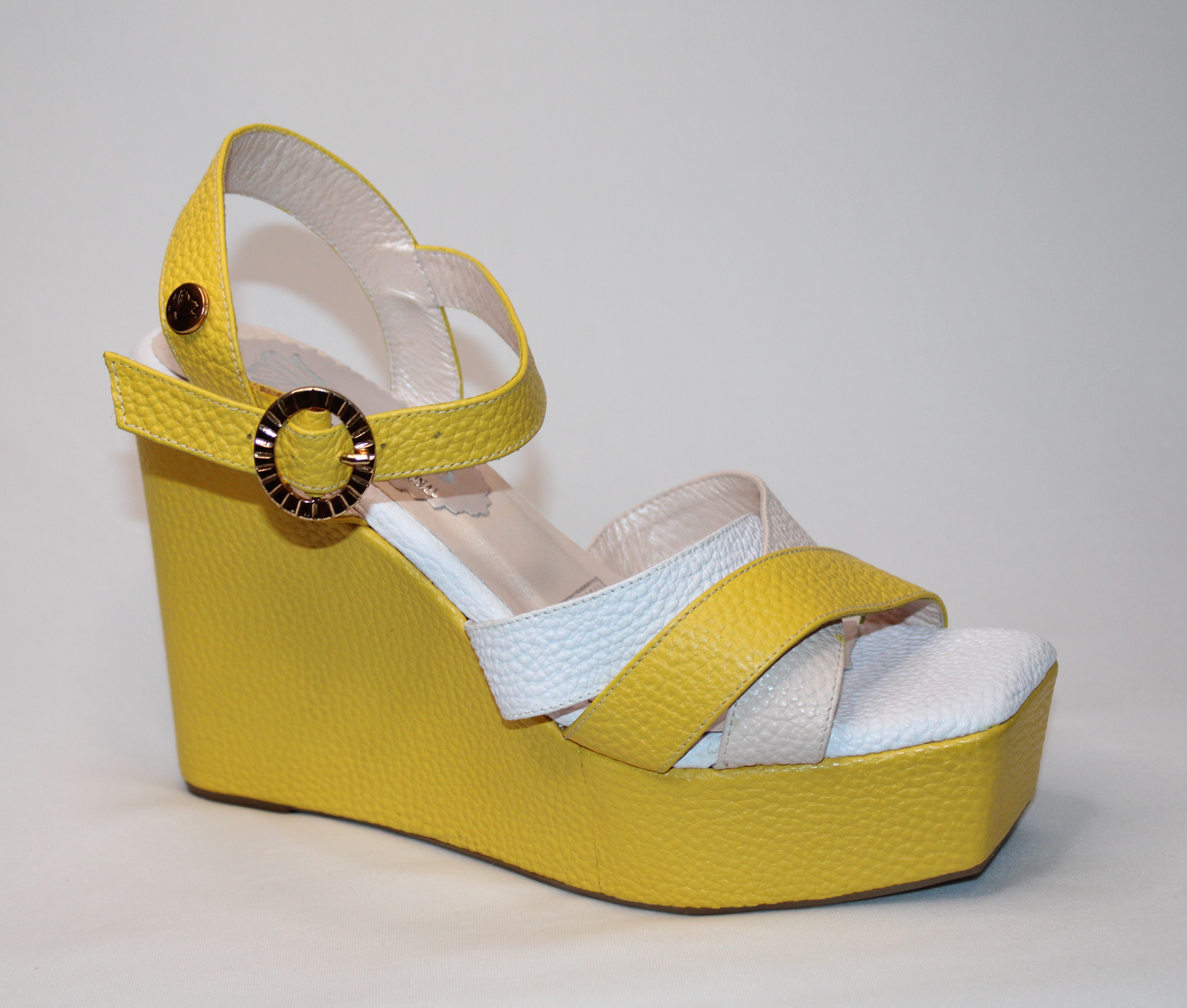 Yellow Platform | Ref 5709